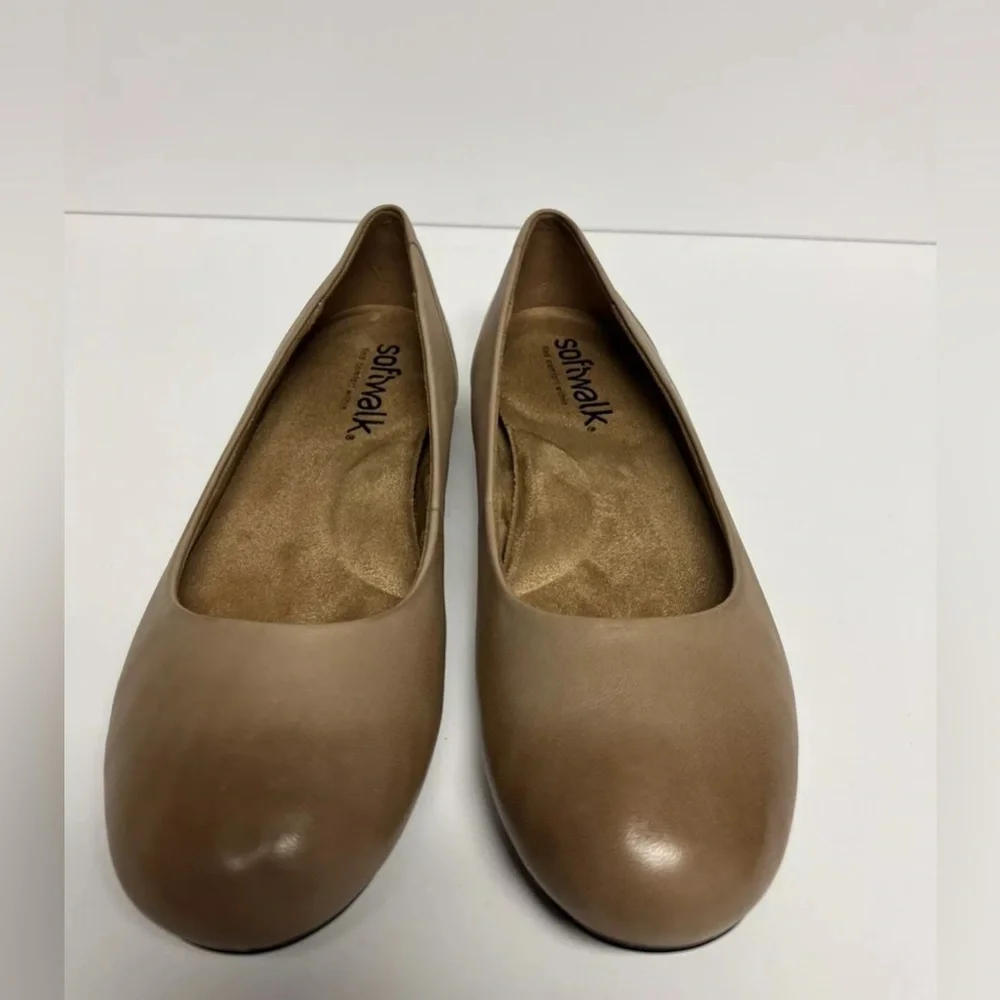 Softwalk Womens Sonoma Flat Brown Size 7.5 M